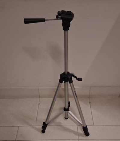 Tripod stand,