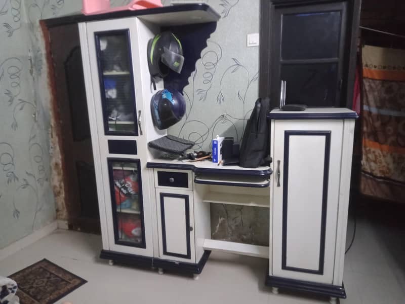 cupboard with computer space 0