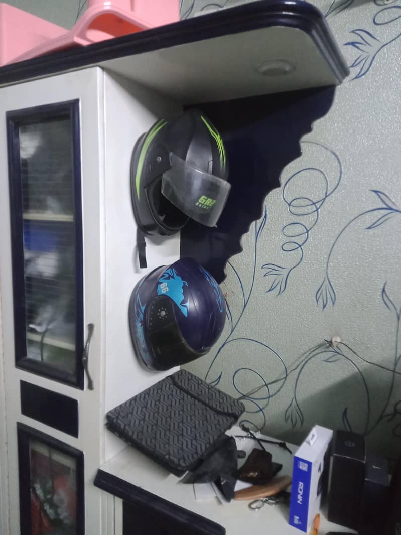 cupboard with computer space 3