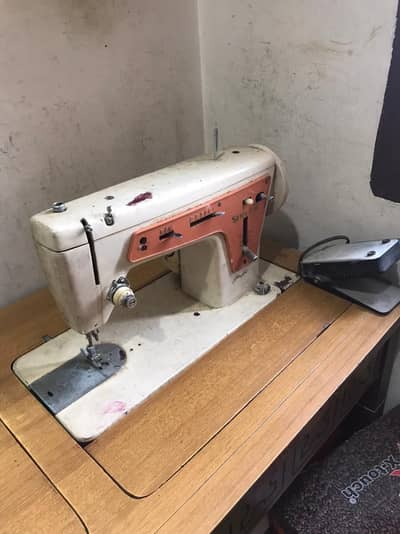 Singer Sewing Machine