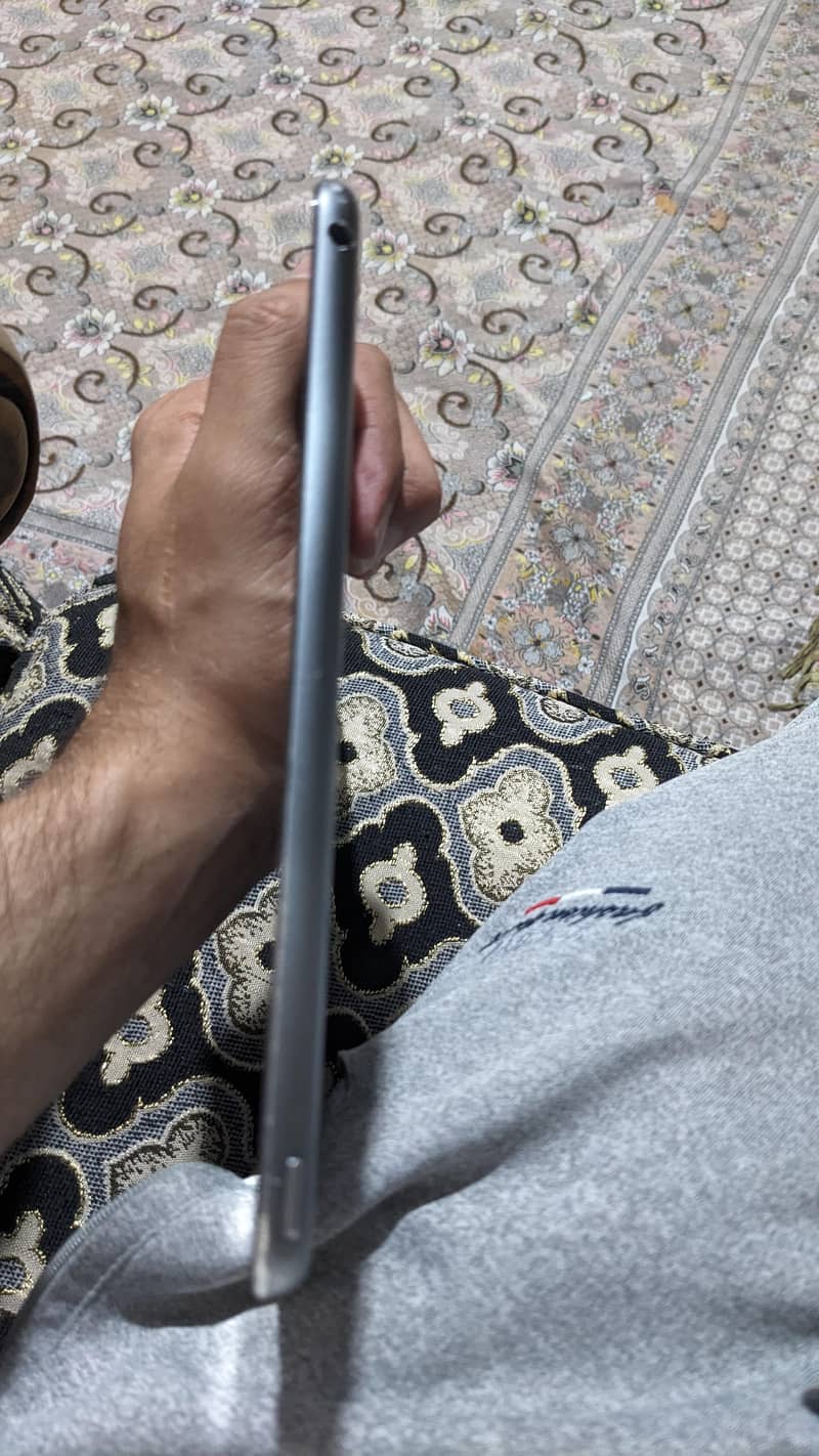 Ipad 9generation 64gb 3