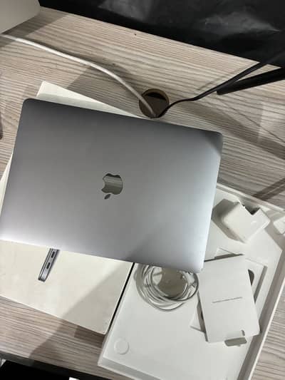 MacBook M1 Air (13-inch, 2020) - , Space Grey