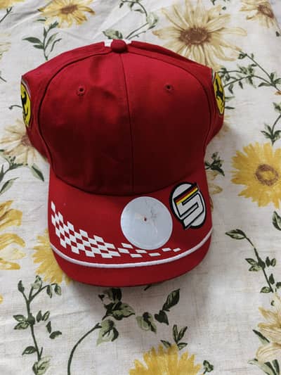 Ferrari 5 no original cap