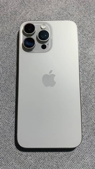 iPhone 15 pro max iCloud lock