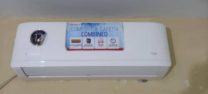 Dawlance Inverter Split AC 1 Ton just 1 season used