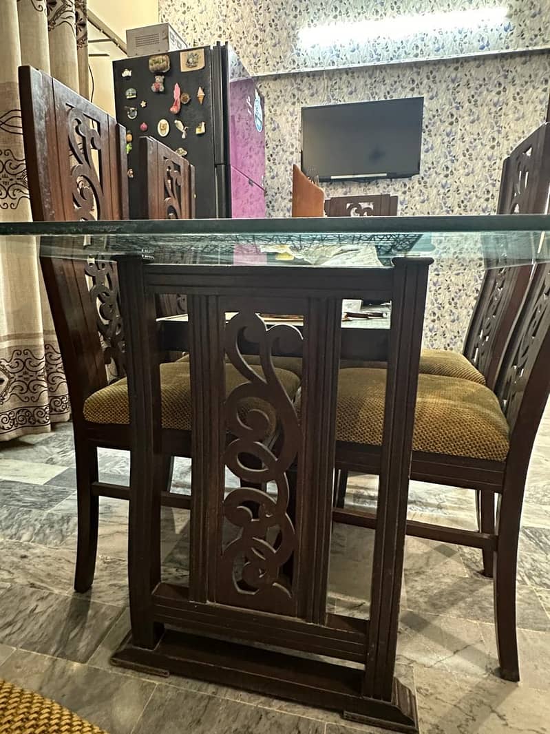 6 seater dining table 1