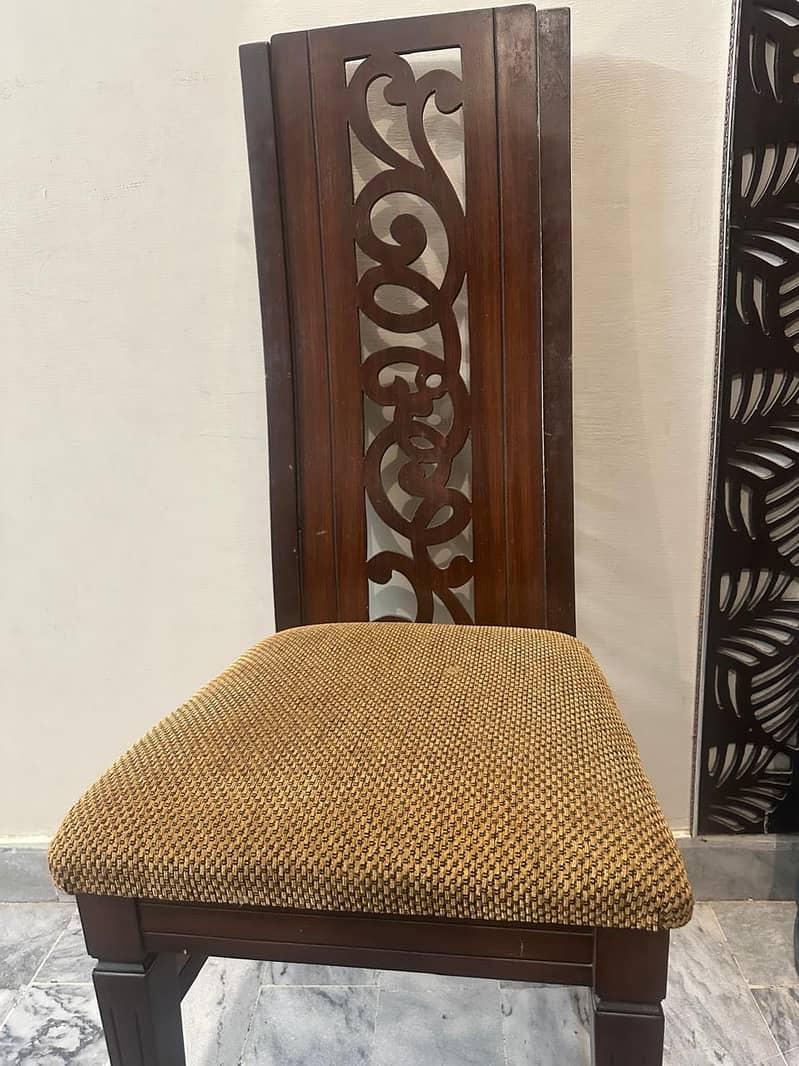 6 seater dining table 2