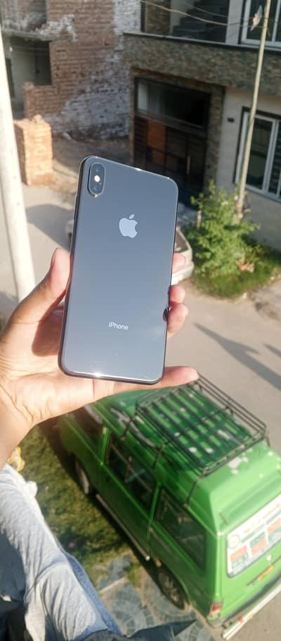 iphone xs max dual sim official PTA approved 64gb all ok