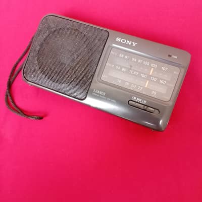 Sony ICF 490L 3 Band Radio