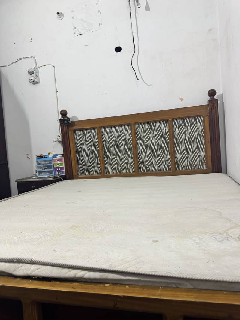 Solid wooden bed 2