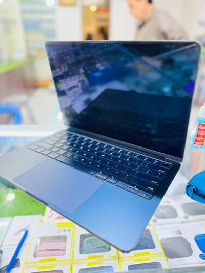 Apple Macbook M3 Air 8gb 256gb