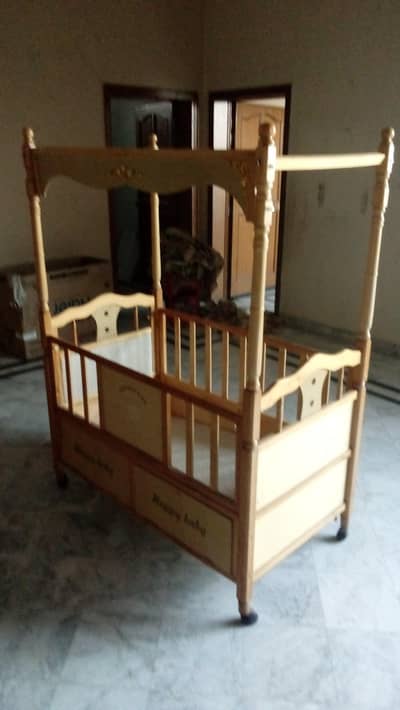 born baby bed