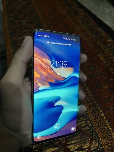 Samsung S10 elegant condition