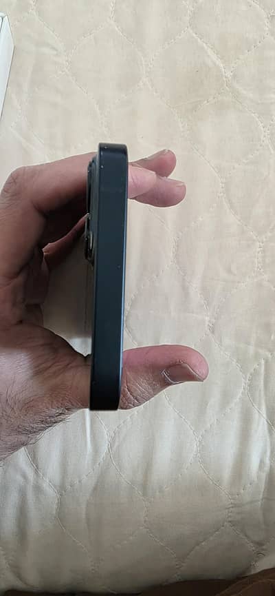 urgent sale iphone 13 pta approve new battery from dubai