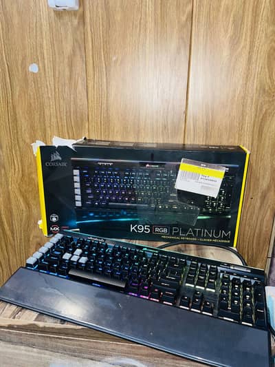Corsair k95 platinum (cherry mx switches)