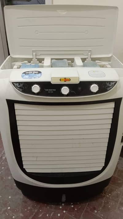 New air coller only 5 months used in mint condition