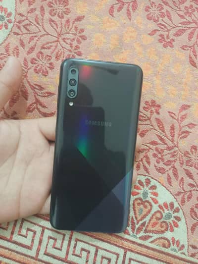 for sae urgent  exchange bi hojay ga  chahe non pta ho gaming ho devic