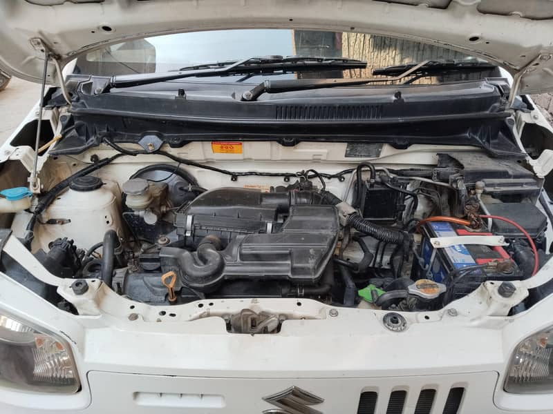 ٹوٹل جینین،پاور سٹیرنگ، پاور لاک،الائرم انسٹال ،سپینسن فٹ،اےسی چالو 8