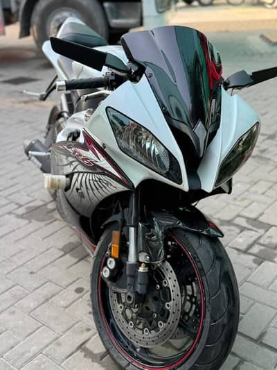 Yamaha YZF-R6 2012 – Canada Import, Pristine Condition