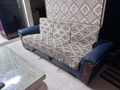 New sofa comforter combed for sale (urgent)