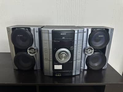 Speakers connected to TV