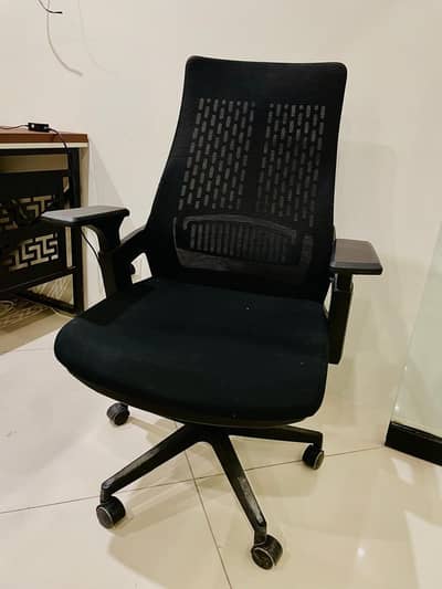 Office Chair – Comfortable & Durable