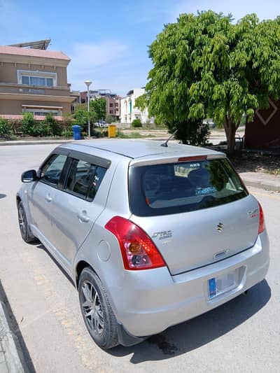 Suzuki swift 2017 Dlx navigation for sale !