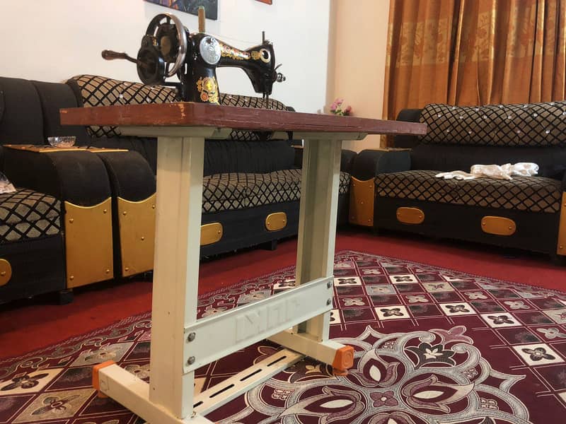 Sewing machine stand 1