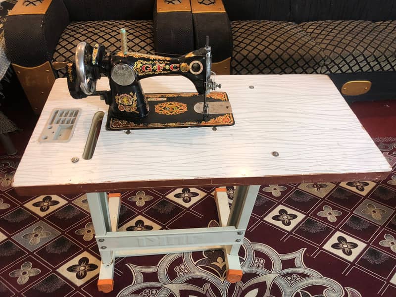 Sewing machine stand 3