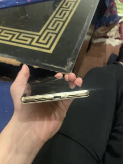 Glass halka sa break ha bss baki all ok dual sim