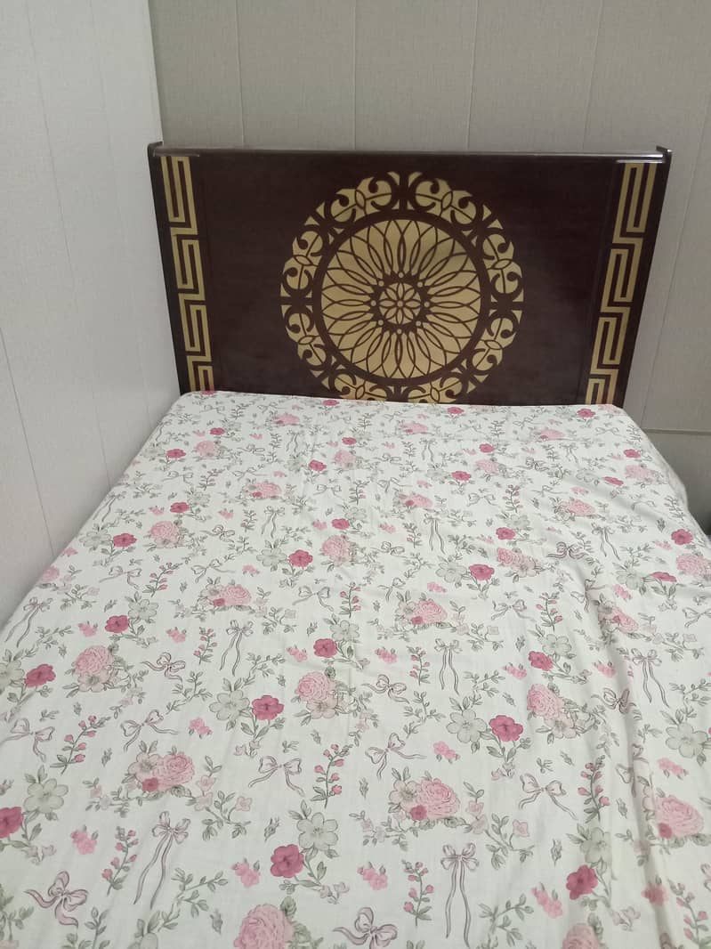 single bed 0