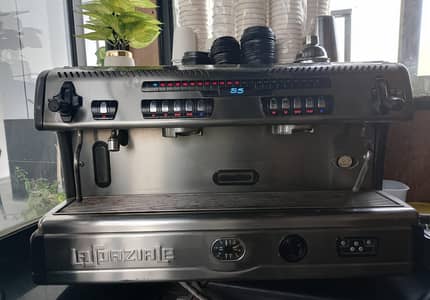 cofee machine. blender and other item