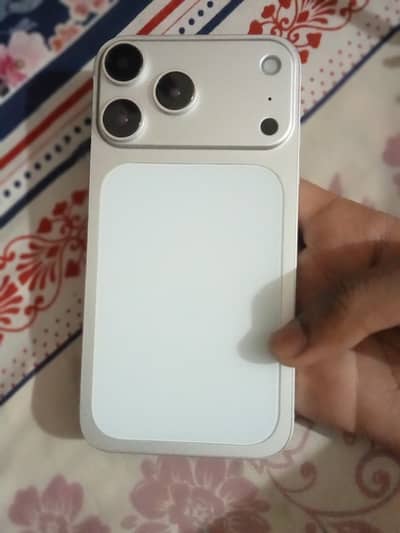 Apple iPhone XR converted into 17 Pro