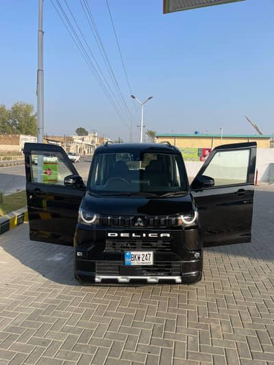 Mitsubishi delica mini