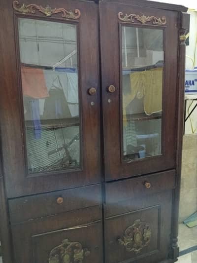 urgent sell divider bcz shortage of space