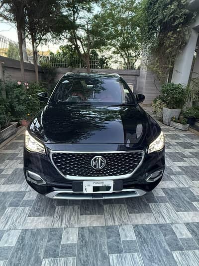 MG HS Trophy Edition 21/22