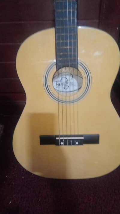 Guitar tribute. Model tri-36ns