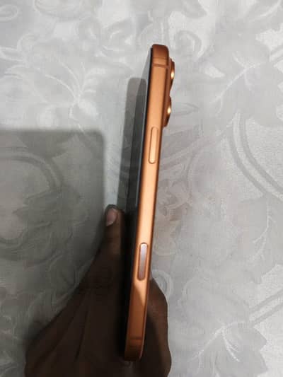 I phone 17 pro max jv lla orange colour ha health 100 cycle 30