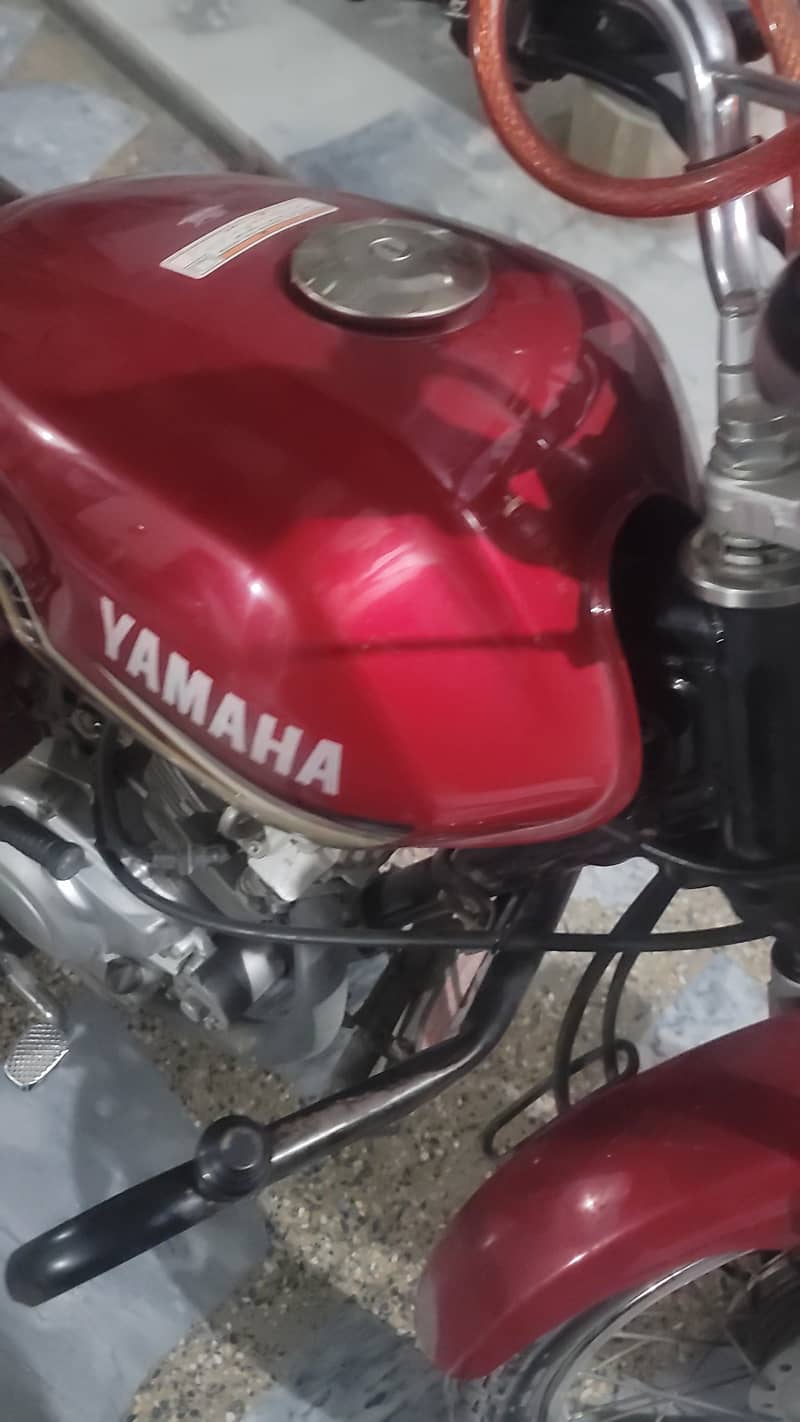YAMAHA 4