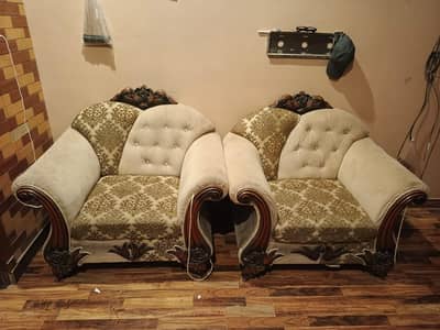 Seven seater Sofa set 9/10Condition for sale