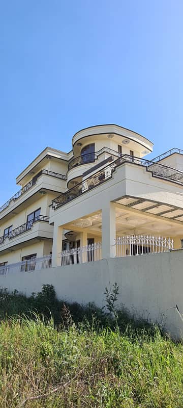 1 kanal Triple story Modern Style House