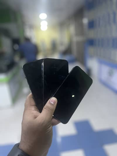 iphone 13 pro 512 PTA APPROVED