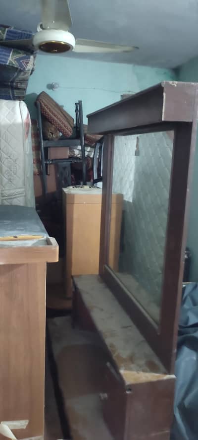 2 Family ka mukamal Furniture saman