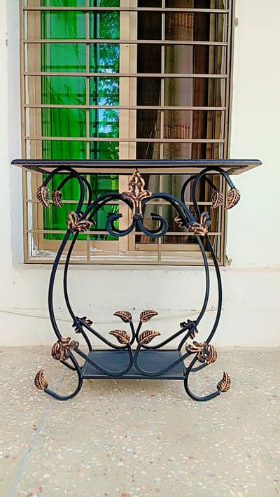 Wooden Table Bilkul New Strong Quality Best Price