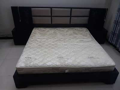 KING SIZE BED WITH MATTRESS AND SIDE TABLES AVAILABLE FOR SALE