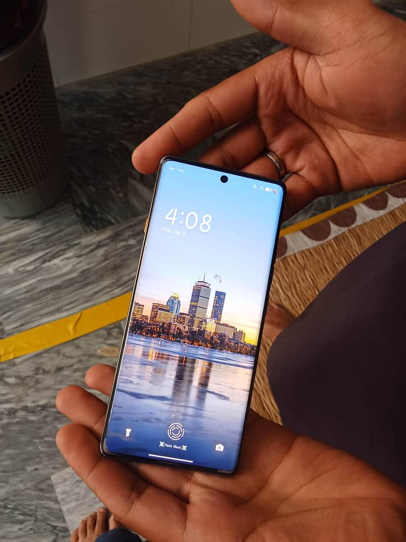 Techno camon 40pro 1