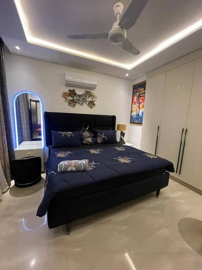 One bedroom apartment per day Avlable Gulbarga green Lslamabad fully furnished