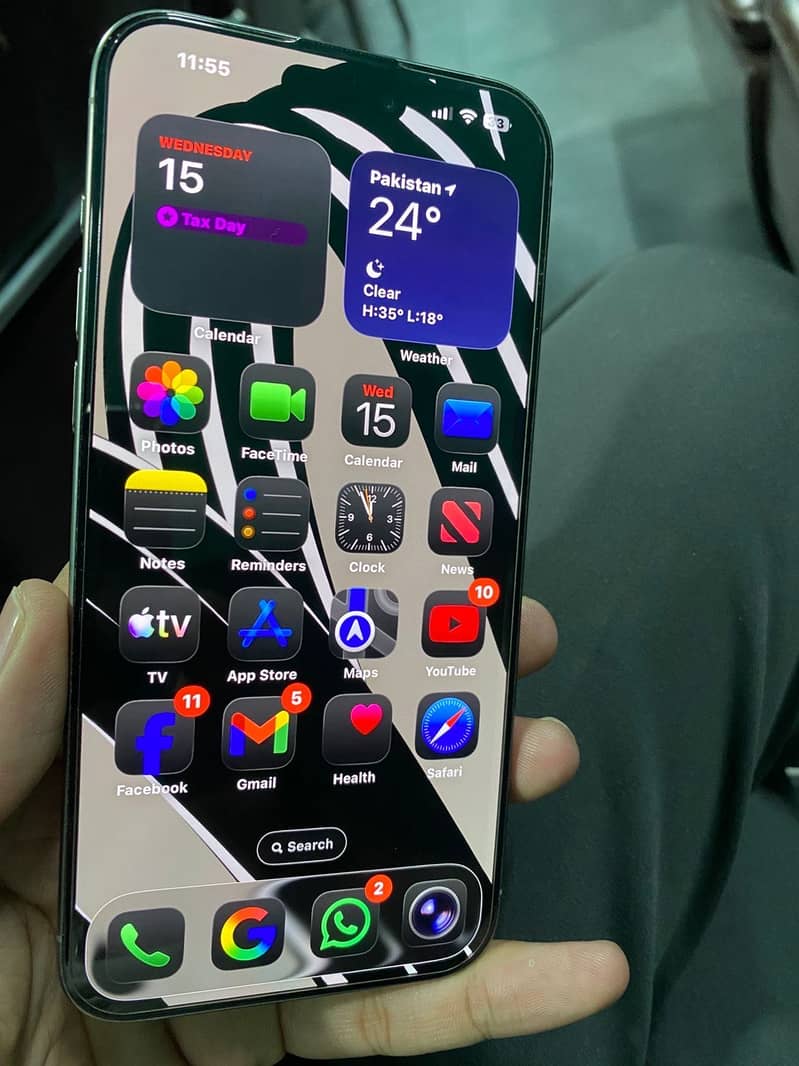 iPhone 15 pro max 5