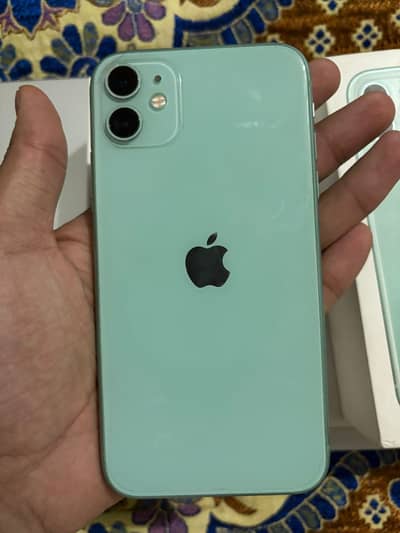 With box Iphone11. Non PTA . Factory unlock. 128gb