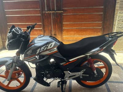 Honda CB 150F 2026